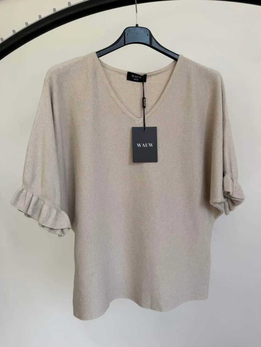 Neulepusero frillahihalla beige WAUW Fashion