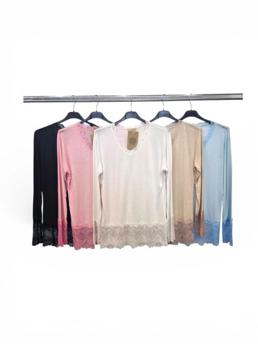 Pukeutumispaita musta