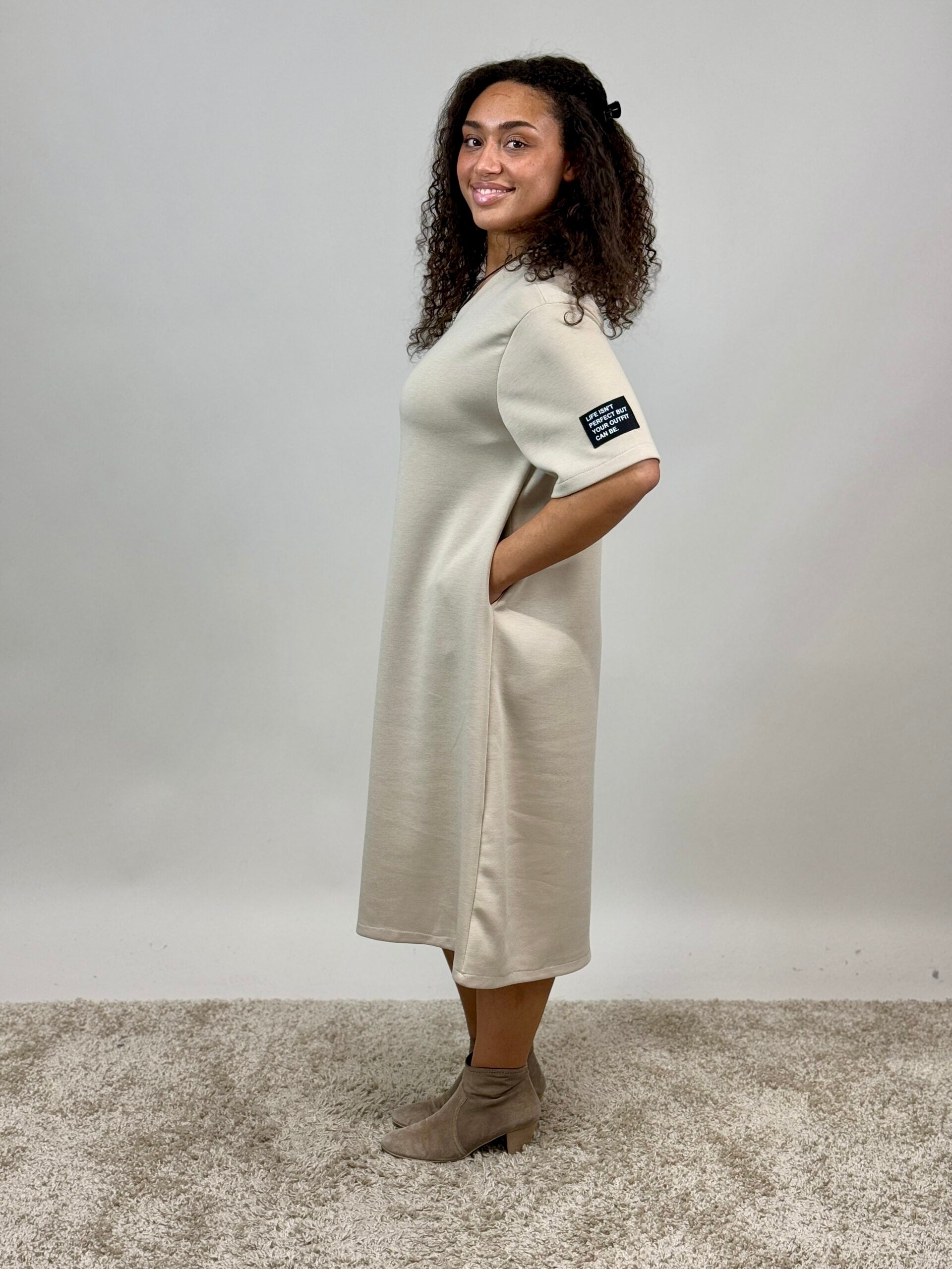 Embla mekko beige Mix by Heart